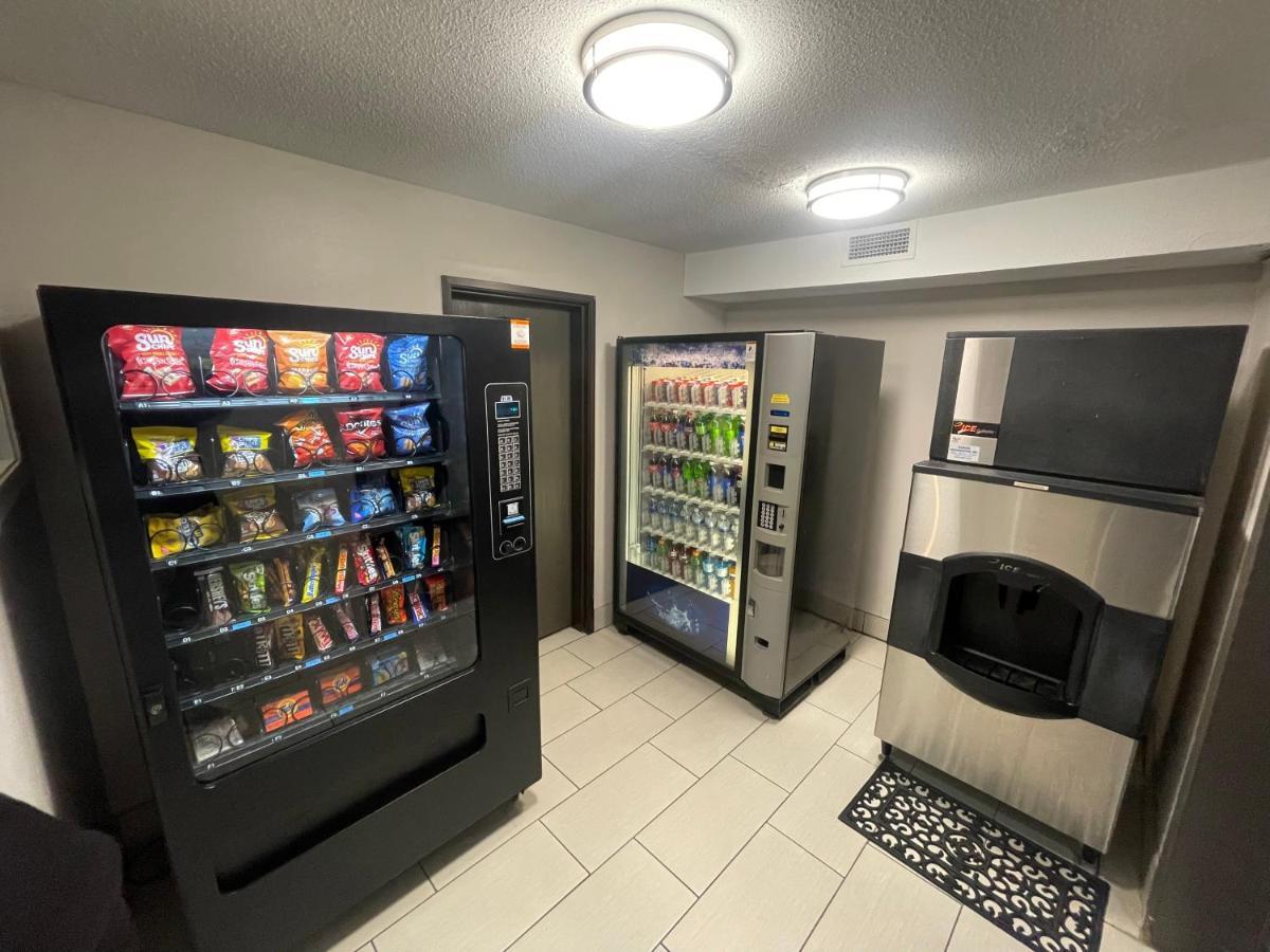 Countryside Inn & Suites Omaha East-Council Bluffs Ia Eksteriør billede
